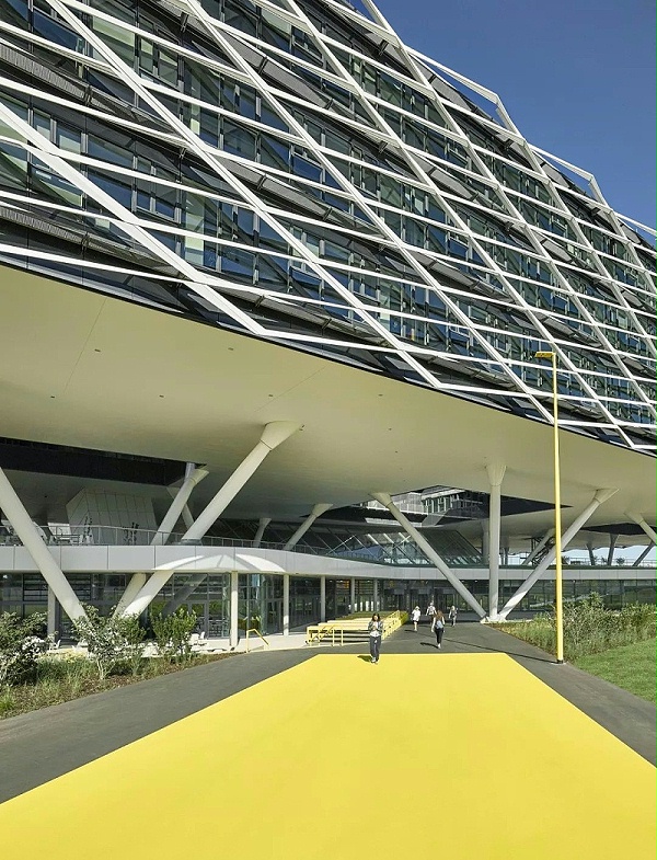 Adidas 总部大楼-1 Adidas 总部大楼-1