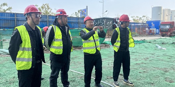 【俄罗斯专享会294官网科技】领导深入施工现场视察指导工作